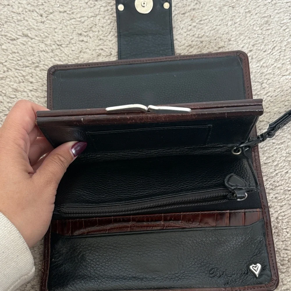 Brighton Vintage Brown Woven Leather Wristlet - Picture 11 of 14